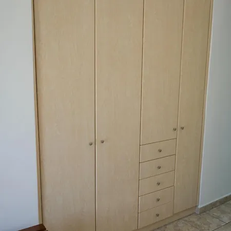 Parrot Dom wakacyjny Fratsia