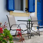 Parrot Holiday home