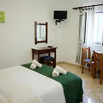 度假居 Parrot *