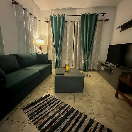 Case de vacanță Parrot